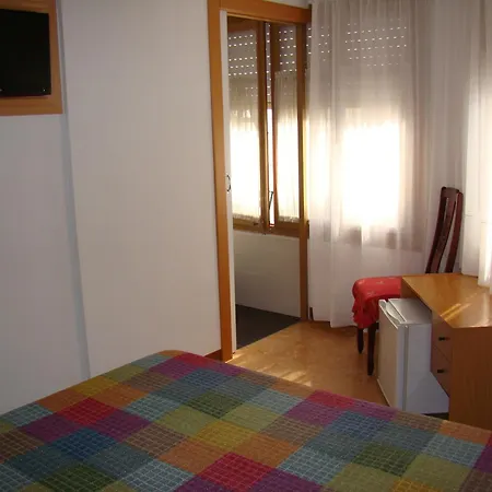 בית הארחה Platja קמברילס